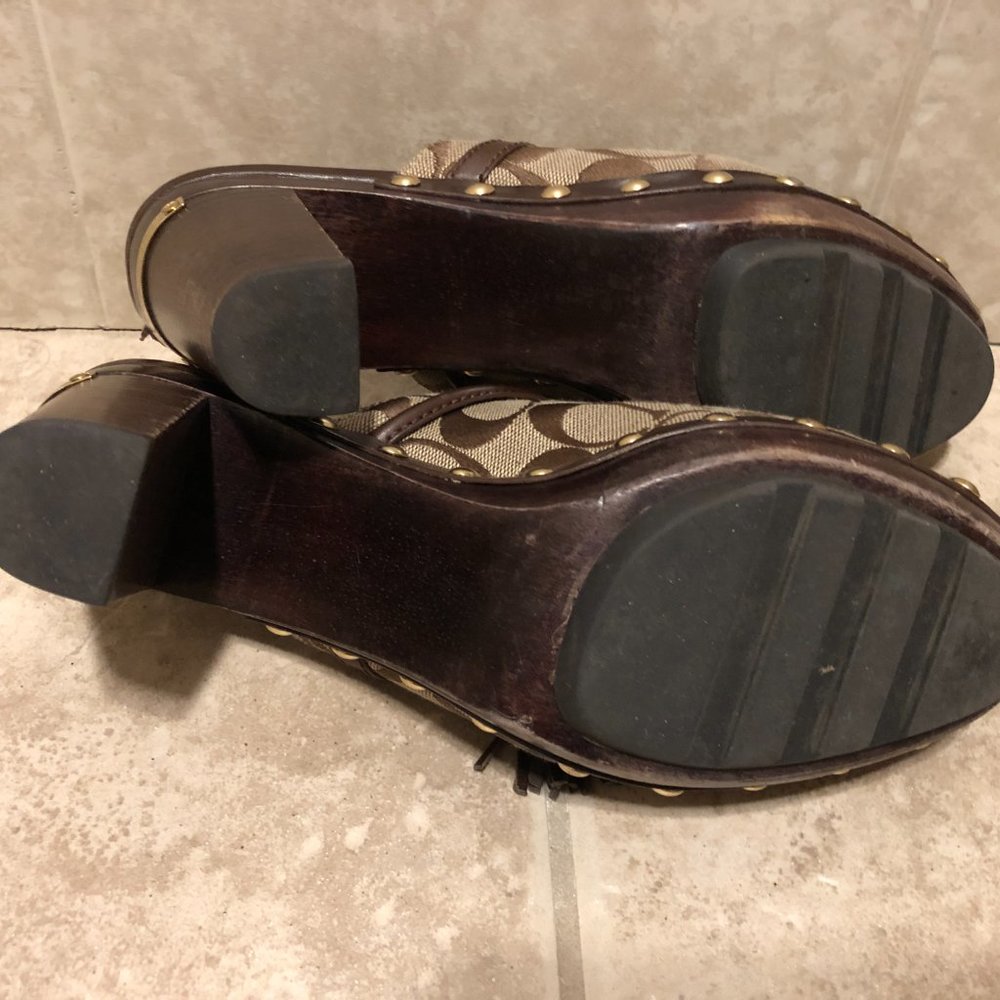COACH SHASHA MONOGRAMMED PLATFORM HEELED MULES 8.5 - Picture 11 of 15